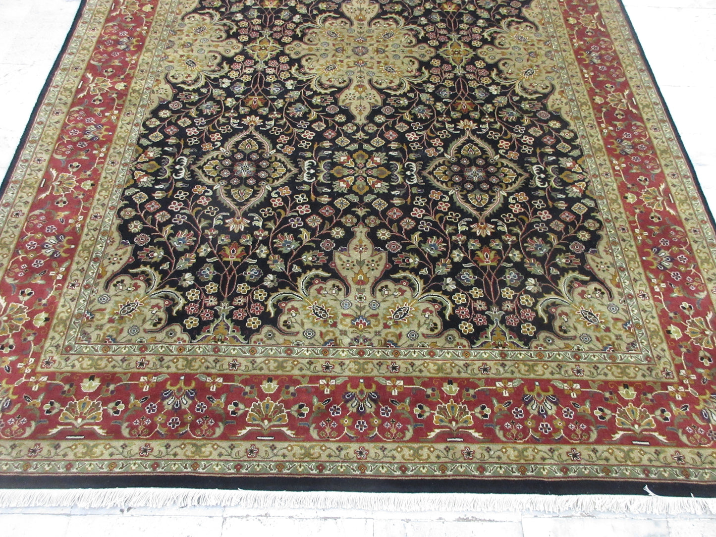 9x6 Feet Handwoven Persian Style Woolen Area Rug – Black & Red Medallion Pattern Rugs