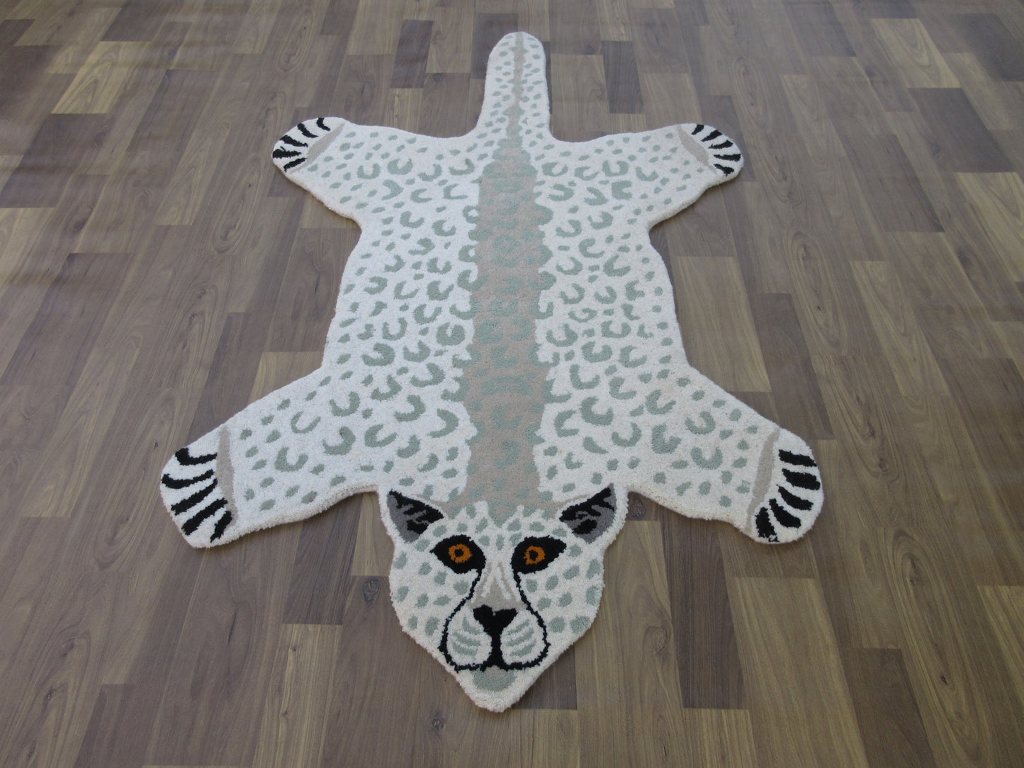 Pounce into Fun with this Modern Panther Rug (5'x3') - Perfect for Kids' Rooms!