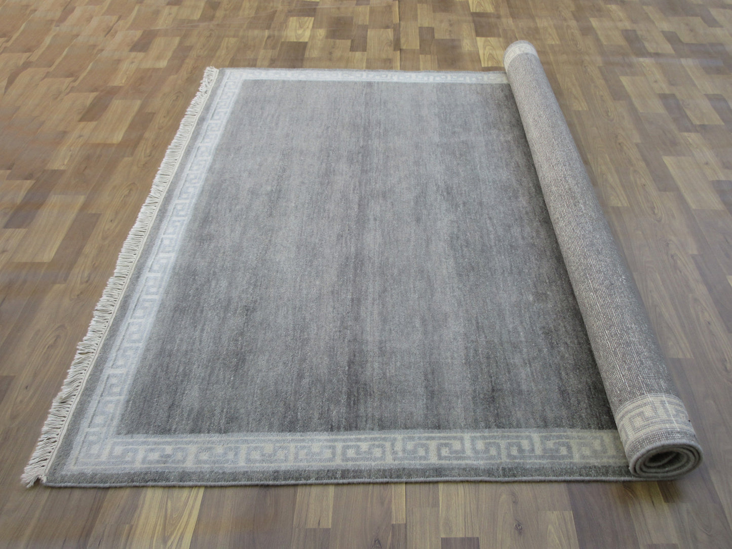 8.1'x6.1' ft Handmade Vegetable Dye Oriental Wool Rug, Gray | Ivory Plain Bordered Area Rug