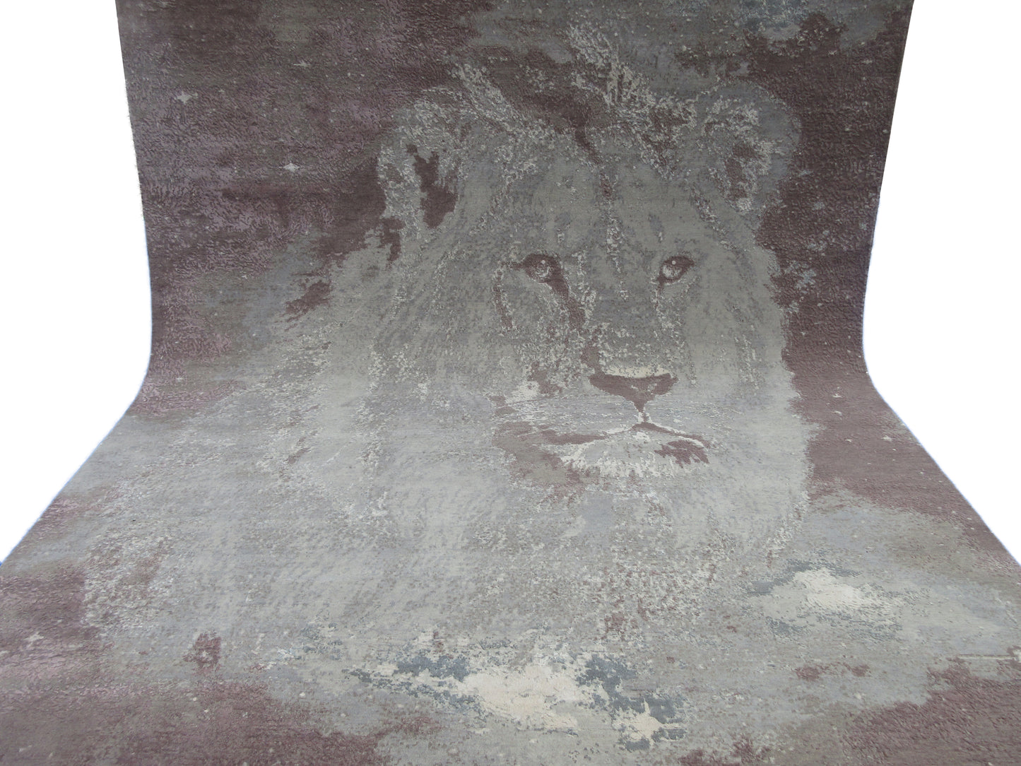 Luxurious Handmade 10x8 Feet Wool & Silk Area Rug with Majestic Lion Design - Perfect for Living Room or Bedroom