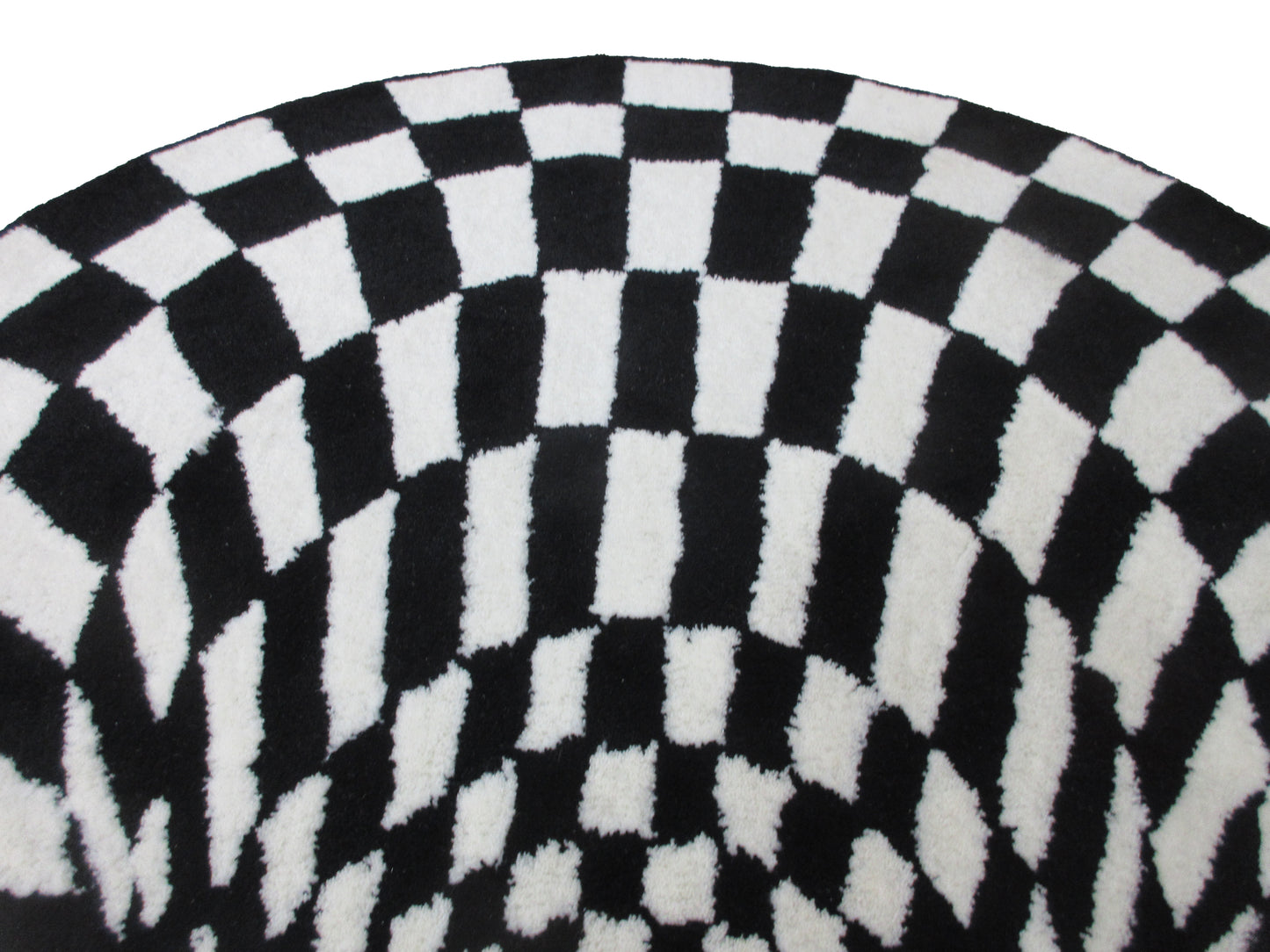 Handmade Optical Illusion Rug 3.10 x 3.10 Feet Round Black and White Checkered