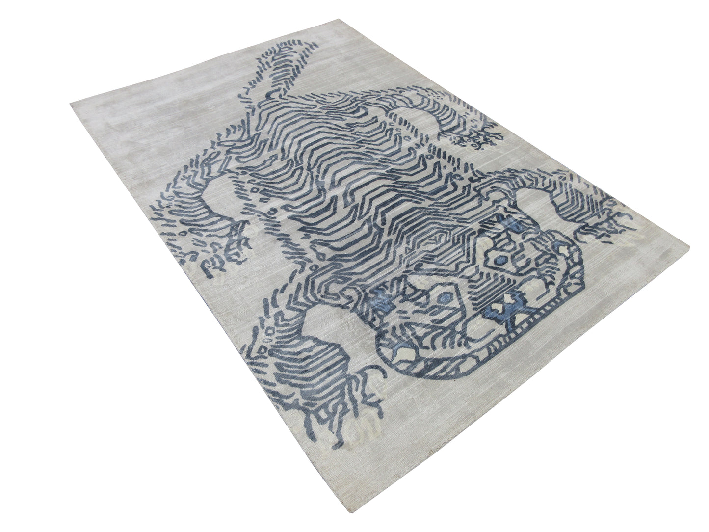 Handmade Silk Rug - 4.10X7.1 Feet Silver Abstract Tibetan Tiger Design Printed Area Rug