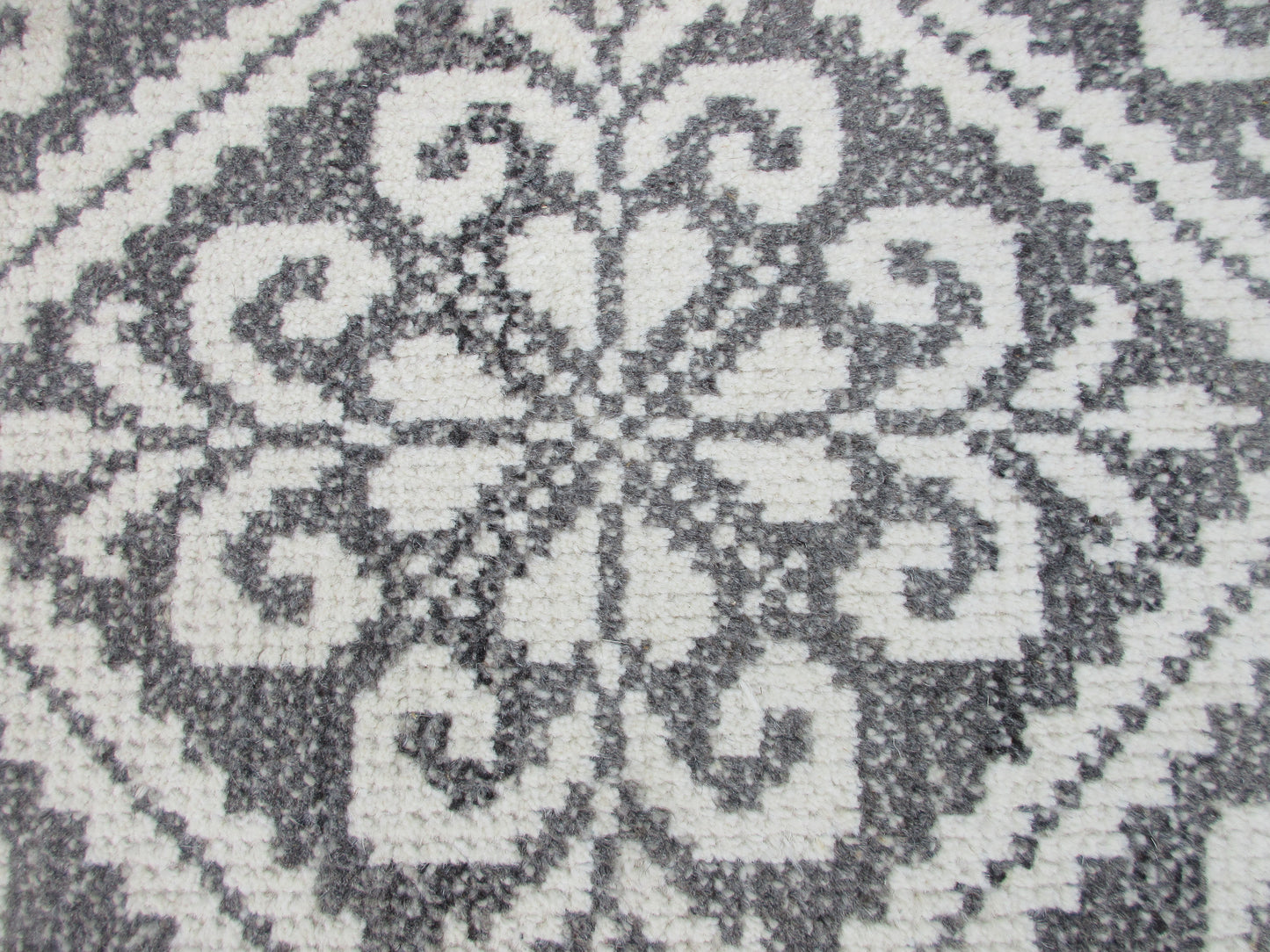 3x2 ft Black and White Geometric Doormat with Tassels