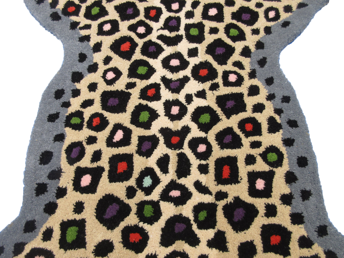 Luxurious Hand-Tufted 3x5ft Leopard Rug with Vibrant Spots - Animal Print Carpet