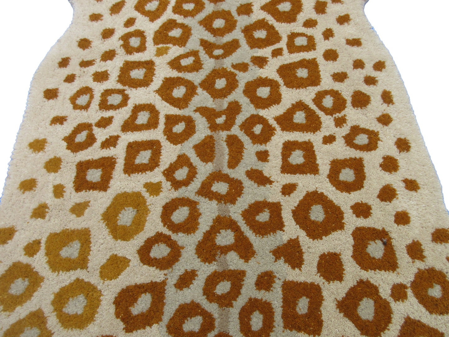 Adorable 3x5ft Hand-Tufted Leopard Rug - Fun Animal Print for Kids & Nursery