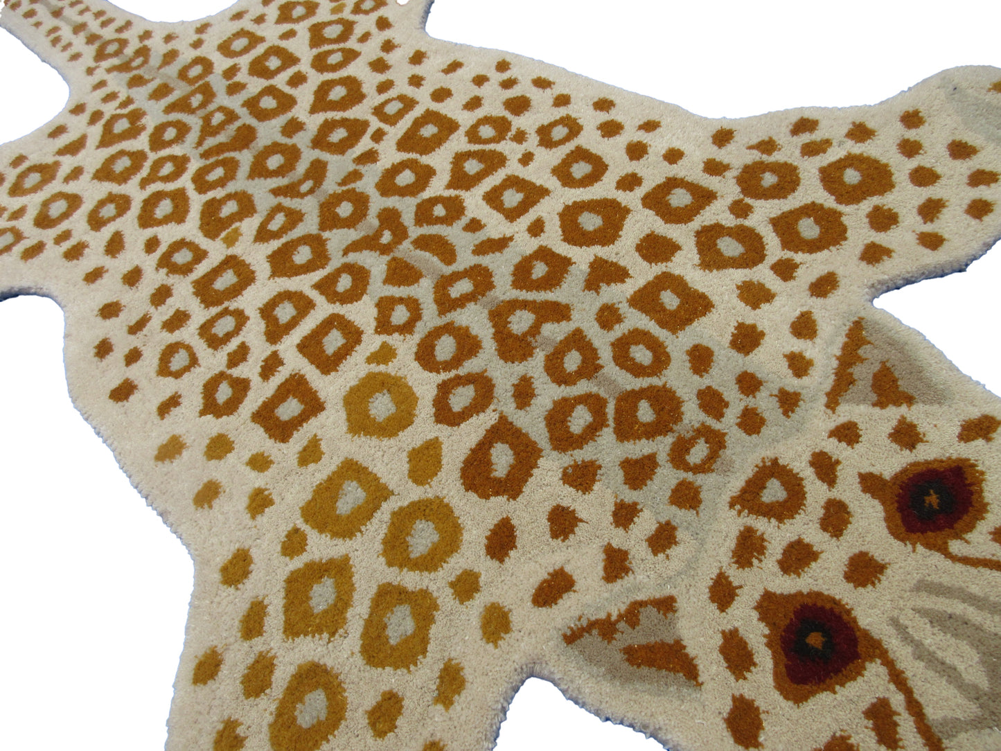 Adorable 3x5ft Hand-Tufted Leopard Rug - Fun Animal Print for Kids & Nursery