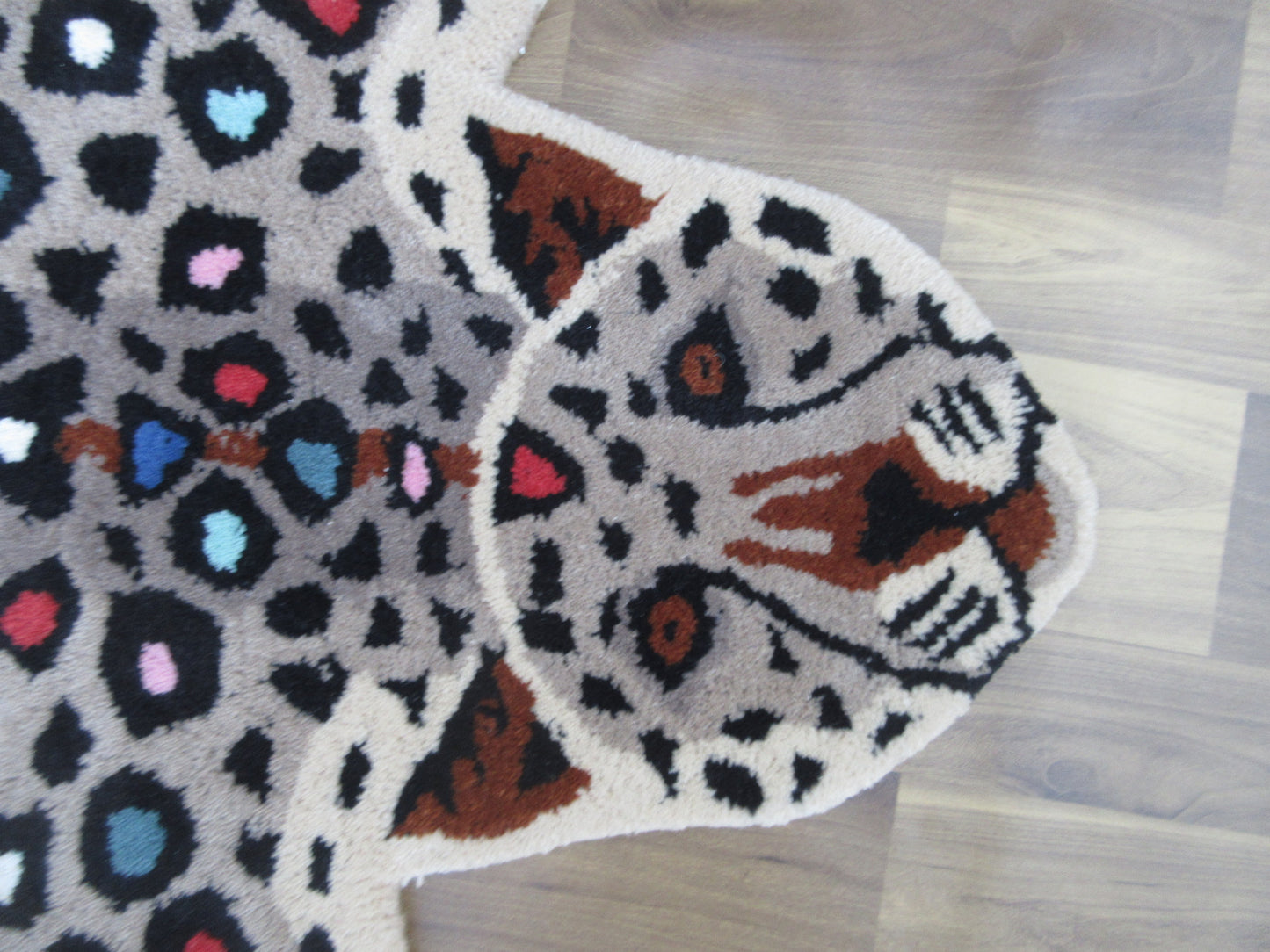 Multicolored Leopard Shape Area Rug 5X3 Feet Handmade Pure Wool Accent Carpet