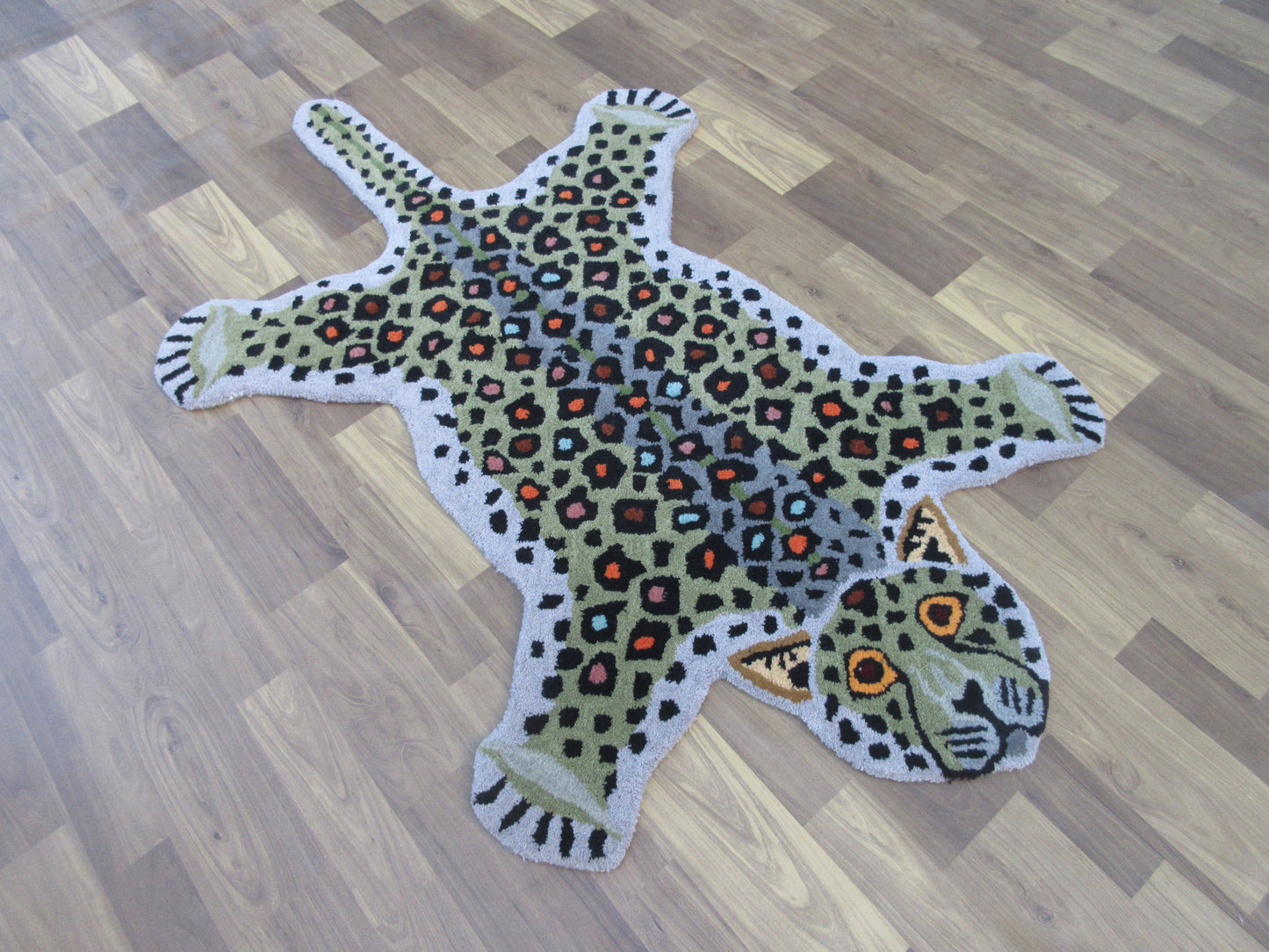 Handmade Leopard Shaped Rug 5x3 ft | Animal Wool Area Rug for Kids' Room & Decor