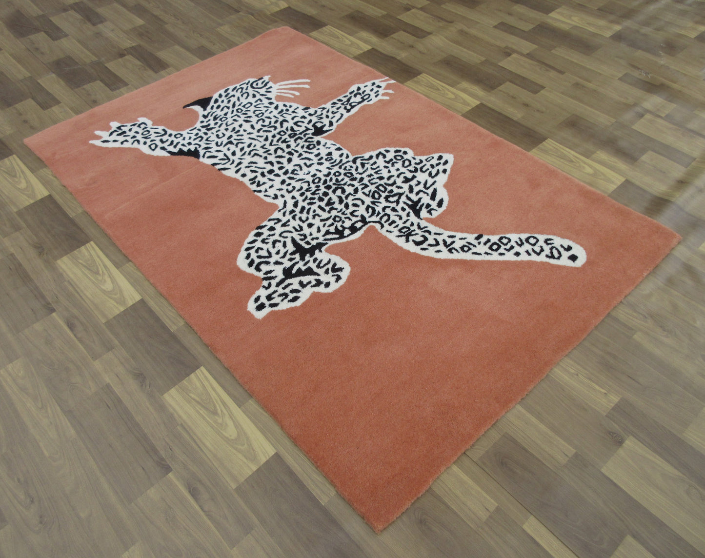 Peach Color 4X6 Feet Handmade Area Rug Climbing Leopard inspired by TRC for Home