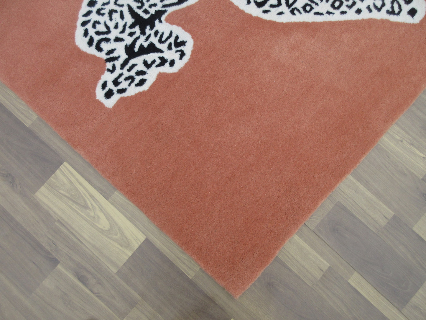 Peach Color 4X6 Feet Handmade Area Rug Climbing Leopard inspired by TRC for Home