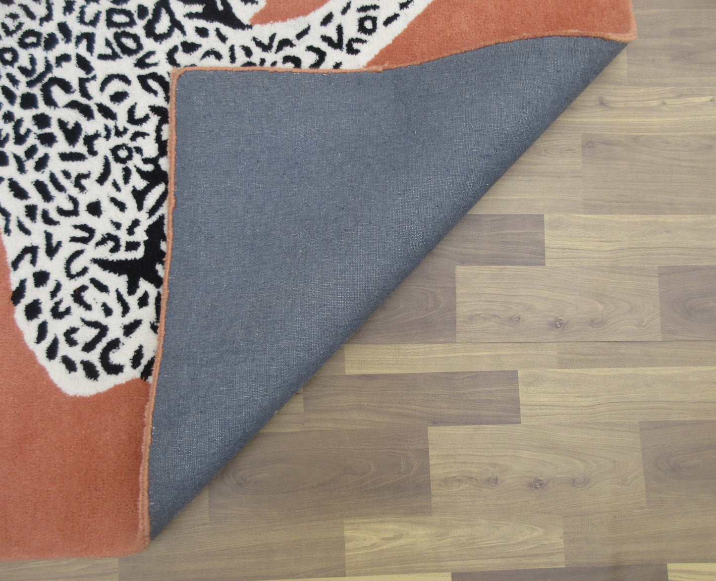 Peach Color 4X6 Feet Handmade Area Rug Climbing Leopard inspired by TRC for Home