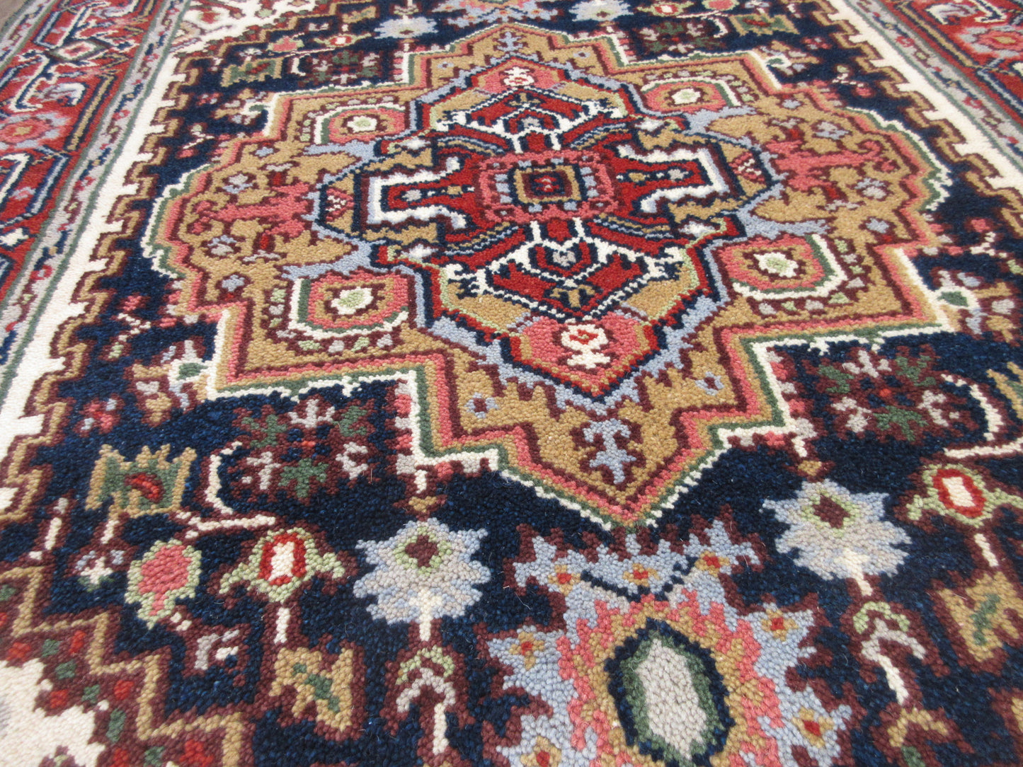 Handmade Wool Rug 6x4 ft - Blue & Red Traditional Medallion Rug for Living Room