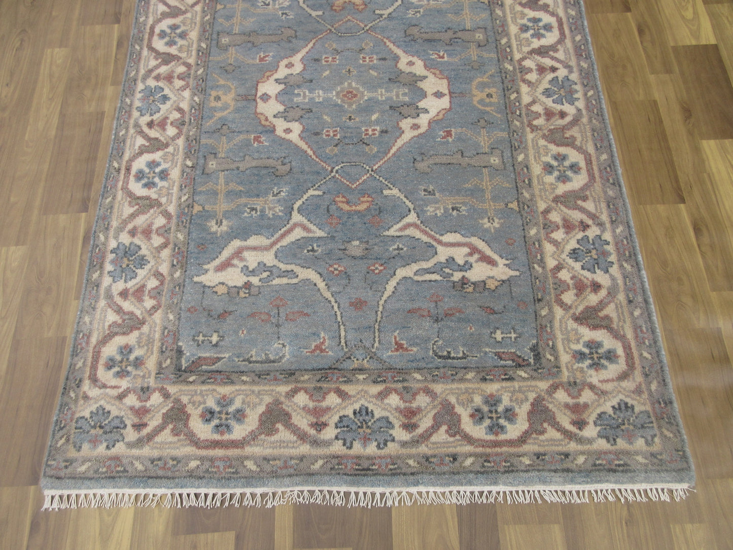 Handmade Wool Rug 6x4 ft - Silver, Beige Traditional Floral Pattern Area Rug