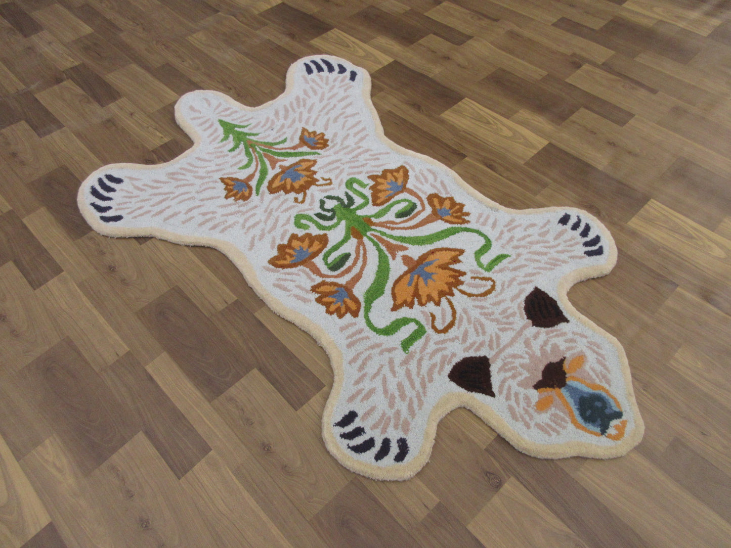 Handmade Floral Tiger-Shaped Wool Area Rug 5x3 ft - Unique Beige Accent Rug