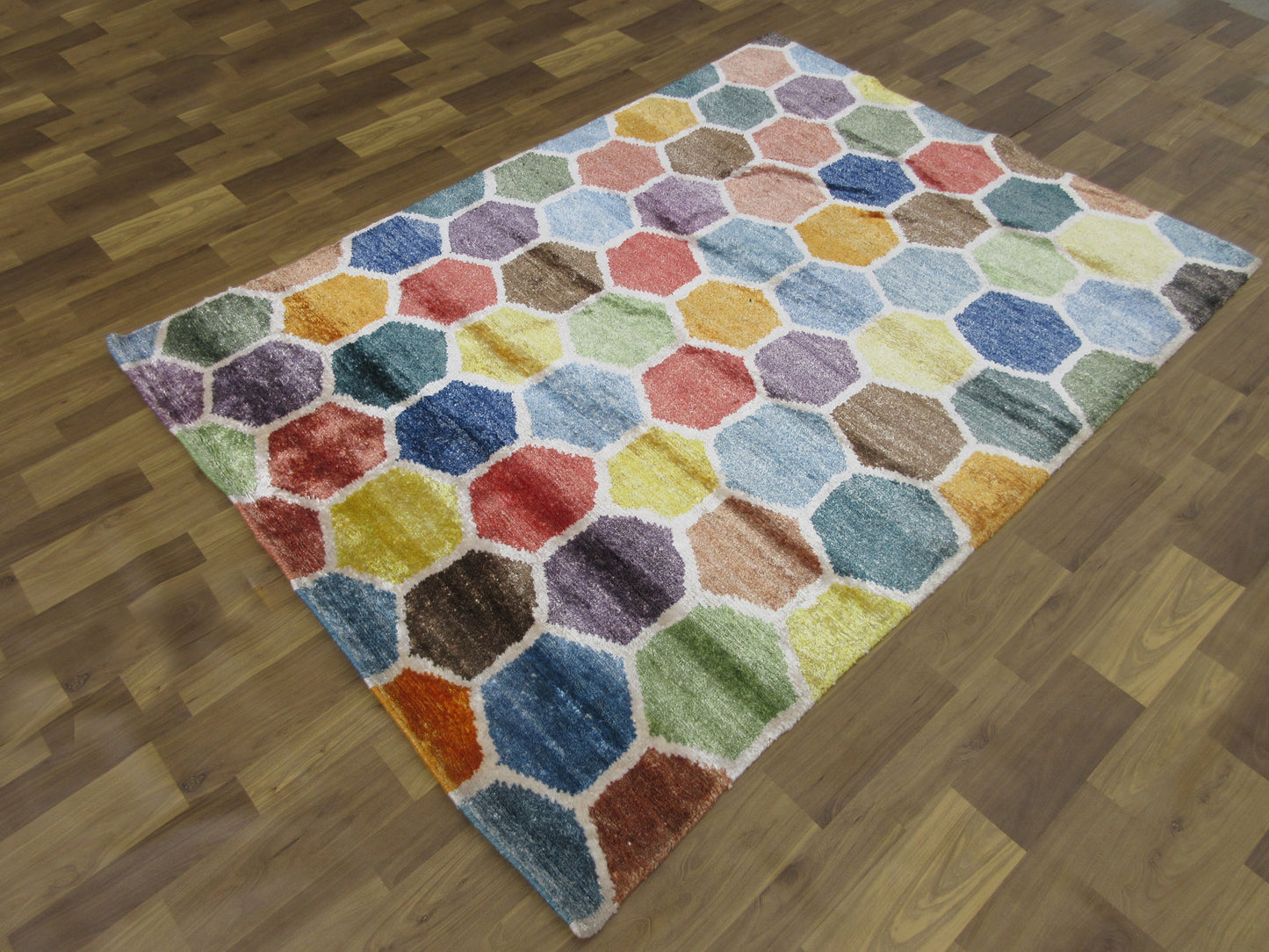 6.5x4.7 ft Colourful Hexagonal Bamboo Silk Area Rug - Modern Geometric Area Rug