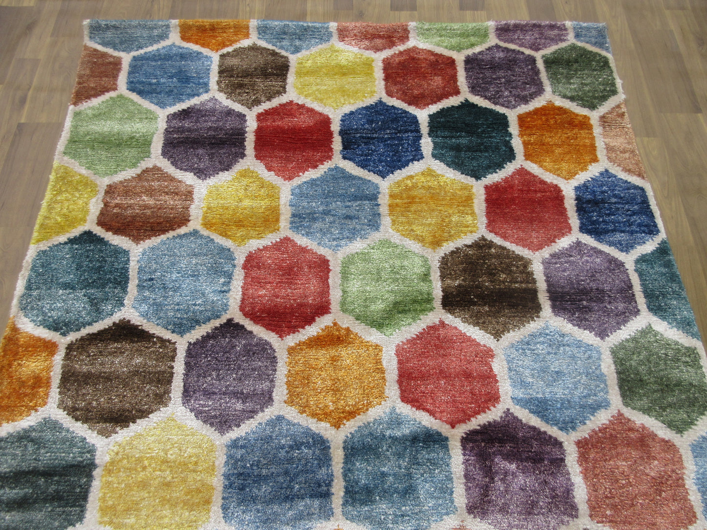 6.5x4.7 ft Colourful Hexagonal Bamboo Silk Area Rug - Modern Geometric Area Rug