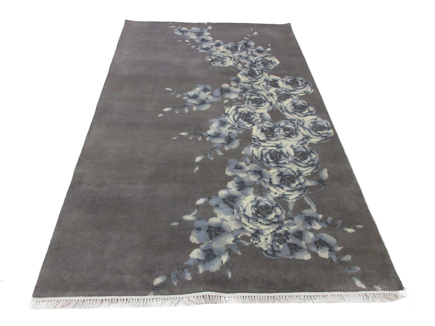 Grey and Silver Floral 5x8ft Handknotted Rug | Luxury Floral Carpet